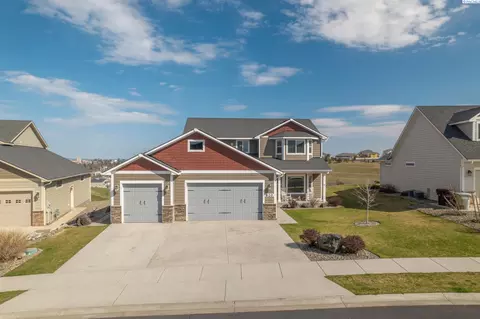 Exterior - 820 SW Windy Point Ct, Pullman, WA 99163 photo 8 of 8