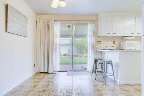 Kitchen - 1715 N 18th Ave, Pasco, WA 99301 photo 1 of 4