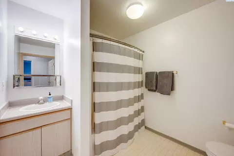 1645 NE Merman Dr #C102, Pullman, WA 99163 photo 13
