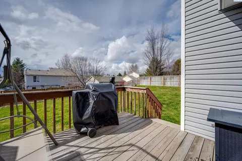 Exterior - 1725 NW Canyon View Dr, Pullman, WA 99163 photo 7 of 10