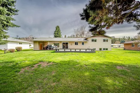 Exterior - 1909 N Cedar, Colfax, WA 99111 photo 7 of 8