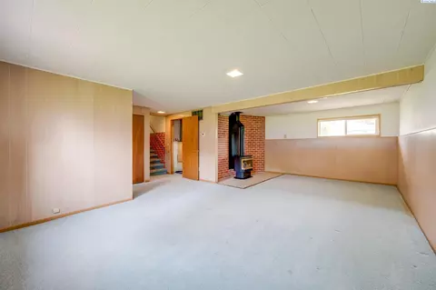 Living - 1909 N Cedar, Colfax, WA 99111 photo 2 of 2