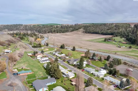 View/Area - 1909 N Cedar, Colfax, WA 99111 photo 2 of 3