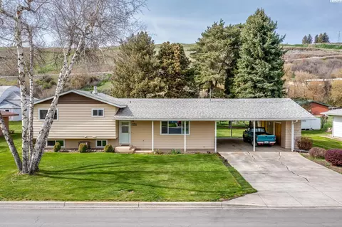 Exterior - 1909 N Cedar, Colfax, WA 99111 photo 3 of 8