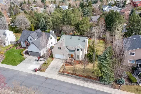Exterior - 665 SE Meadow Vale Dr, Pullman, WA 99163 photo 14 of 16