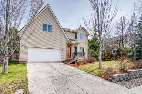 Exterior - 665 SE Meadow Vale Dr, Pullman, WA 99163 photo 4 of 16