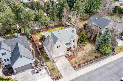Exterior - 665 SE Meadow Vale Dr, Pullman, WA 99163 photo 15 of 16