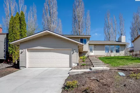 Exterior - 1290 SW Wadleigh Dr, Pullman, WA 99163 photo 9 of 10