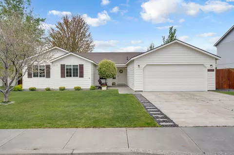 8615 Studebaker Dr, Pasco, WA 99301 photo 1