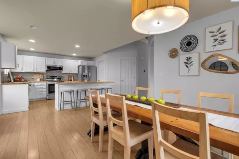 Dining - 8615 Studebaker Dr, Pasco, WA 99301 photo 3 of 3