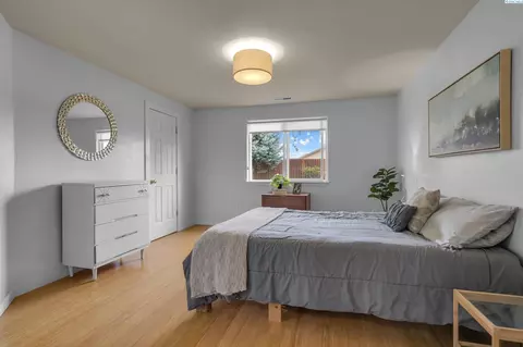 Bedroom - 8615 Studebaker Dr, Pasco, WA 99301 photo 1 of 5
