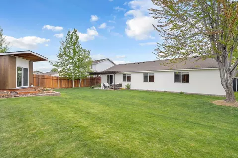 Exterior - 8615 Studebaker Dr, Pasco, WA 99301 photo 6 of 7