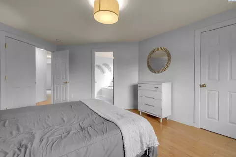 Bedroom - 8615 Studebaker Dr, Pasco, WA 99301 photo 2 of 5