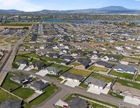 View/Area - 6419 Nocking Pt, Pasco, WA 99301 photo 1 of 2