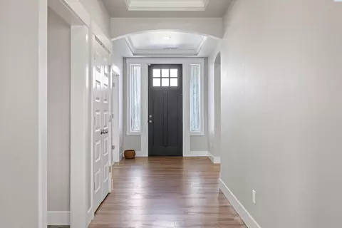Entry Way - 6419 Nocking Pt, Pasco, WA 99301 photo 1 of 2