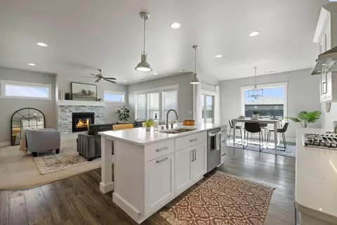 Kitchen - 6419 Nocking Pt, Pasco, WA 99301 photo 1 of 6