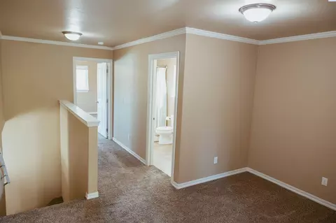 Entry Way - 310 E Thorn St, Colfax, WA 99111 photo 2 of 2