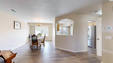 1230 NW Ventura Dr, Pullman, WA 99163 photo 4