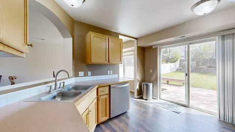 1230 NW Ventura Dr, Pullman, WA 99163 photo 6