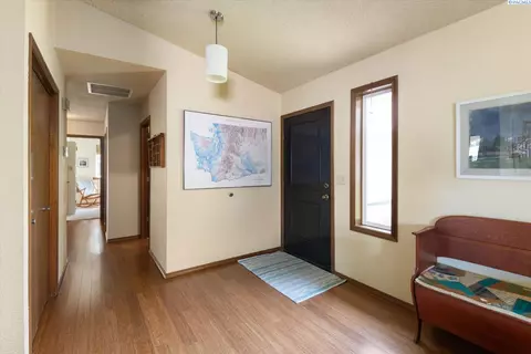 4209 Mojave Dr, Pasco, WA 99301 photo 2