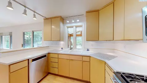 705 SW Mies St, Pullman, WA 99163 photo 12