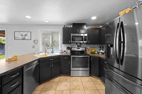 8308 Camano Dr, Pasco, WA 99301 photo 9
