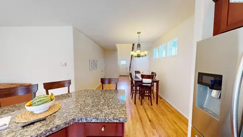 1271 SW Big Sky Ct, Pullman, WA 99163 photo 2