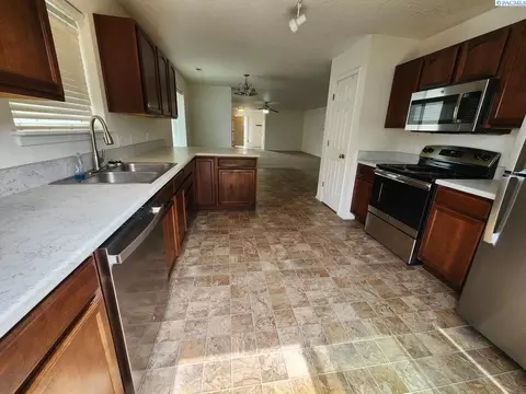 1335 SW Lost Trail Dr, Pullman, WA 99163 photo 9