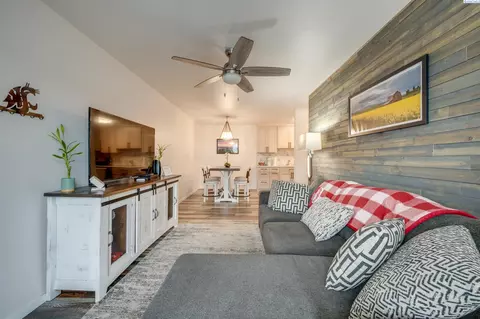 Living - 1645 NE Merman Dr #A102, Pullman, WA 99163 photo 2 of 3