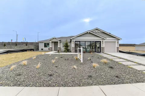 10406 Chinook Dr, Pasco, WA 99301
