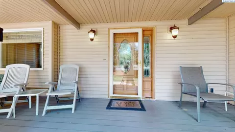 735 SE Derby St, Pullman, WA 99163 photo 2