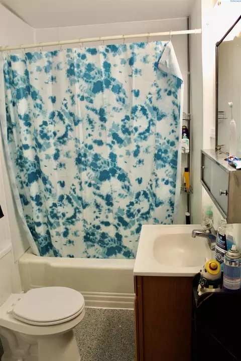 635 Charlotte, Pullman, WA 99163 photo 6