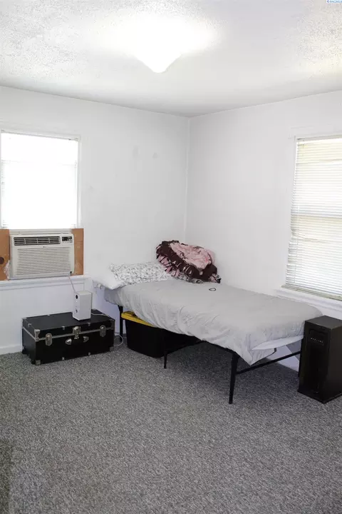 635 Charlotte, Pullman, WA 99163 photo 9