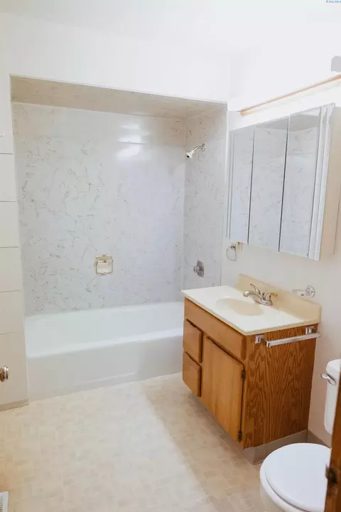 306 E Poplar St, Colfax, WA 99111 photo 10
