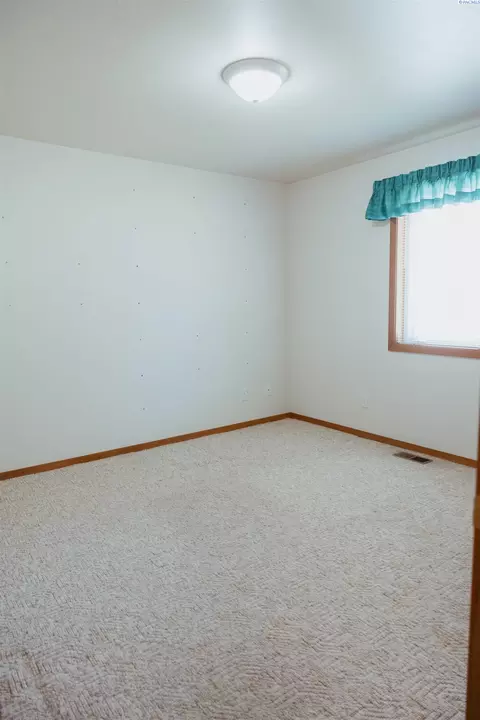 306 E Poplar St, Colfax, WA 99111 photo 16