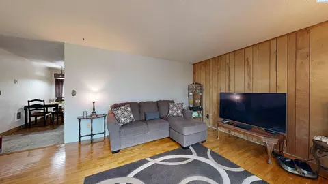 140 SW Cedar St, Pullman, WA 99163 photo 3