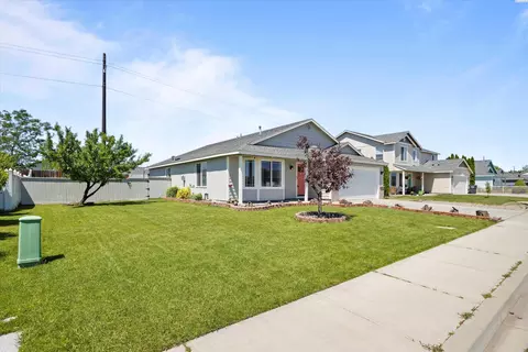 4416 John Deere Ln, Pasco, WA 99301 photo 3