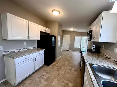 1035 S 5th Ave, Pasco, WA 99301 photo 5