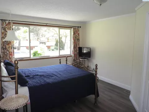 829 SW Crestview St, Pullman, WA 99163 photo 8