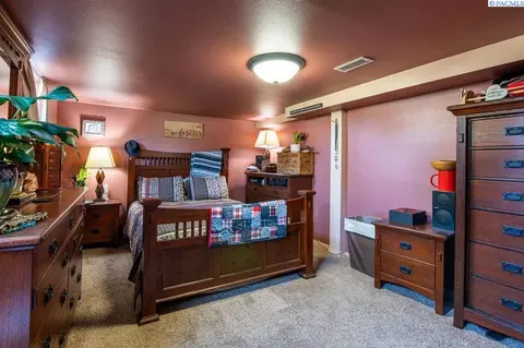 330 N 2nd Ave, Pasco, WA 99301 photo 28