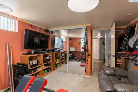 330 N 2nd Ave, Pasco, WA 99301 photo 34