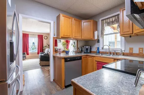330 N 2nd Ave, Pasco, WA 99301 photo 18