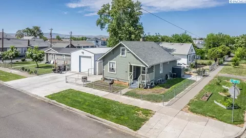 330 N 2nd Ave, Pasco, WA 99301 photo 1