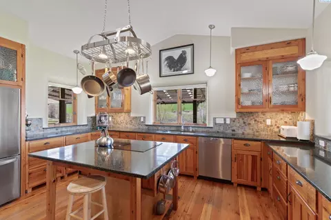 4261 Grove Rd, Endicott, WA 99125 photo 9