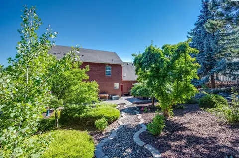 864 SEdge Knoll Dr, Pullman, WA 99163 photo 30