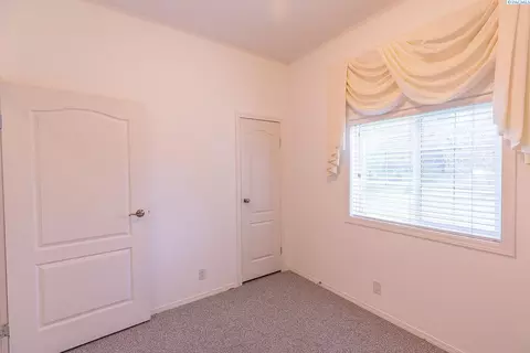 Bedroom - 1523 SE Footloose Dr, Pullman, WA 99163 photo 2 of 5