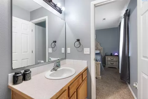 1203 N Beech Ave, Pasco, WA 99301 photo 16