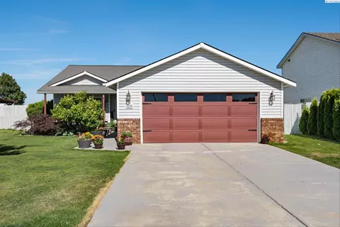 1203 N Beech Ave, Pasco, WA 99301 photo 1