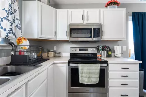 1203 N Beech Ave, Pasco, WA 99301 photo 10