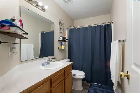 1203 N Beech Ave, Pasco, WA 99301 photo 14
